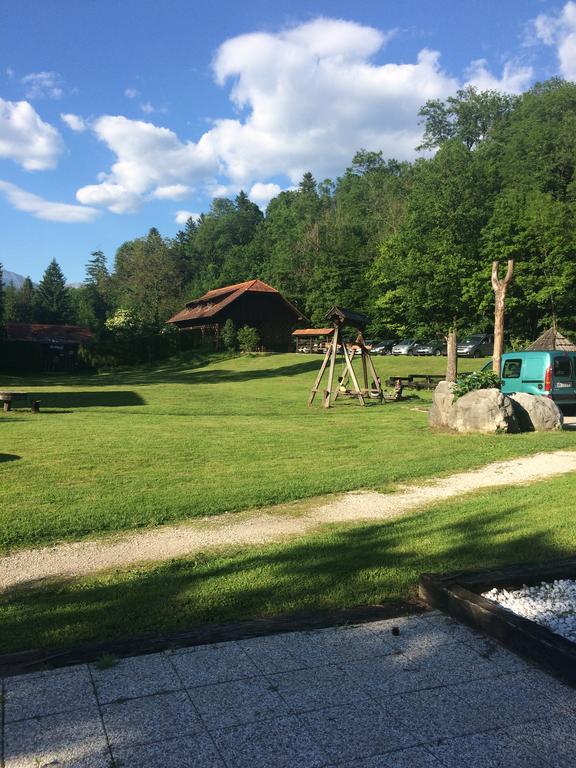 Gostisce Smuk Hotel Križe Eksteriør billede